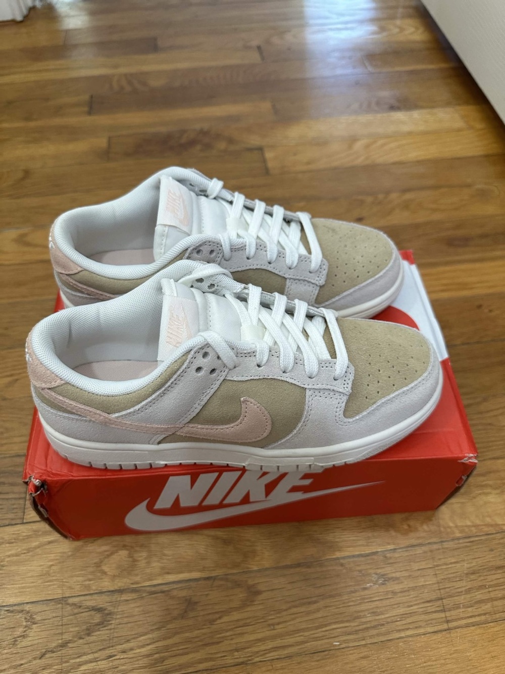 *Slightly Used* Nike Dunk Low Women Brown Pink (IB4367-030) Size 6.5W